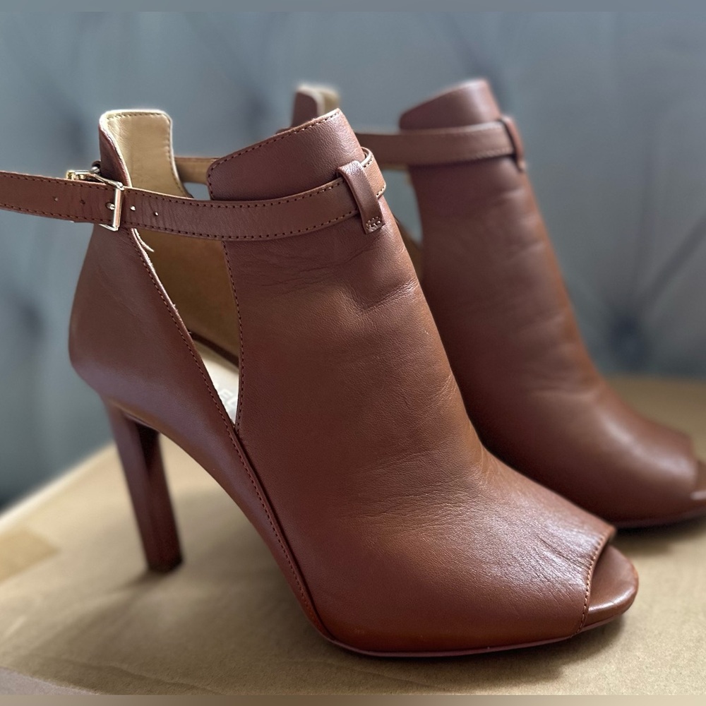 MICHAEL KORS Women’s Lawson Open Toe High Heel Buckled Sandals Booties Size 6M